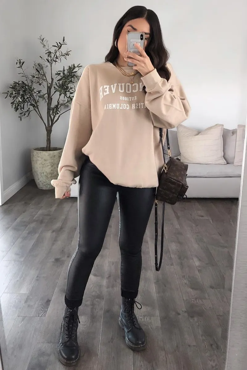 Beige Oversized Vancouver Sweatshirt - Kyran