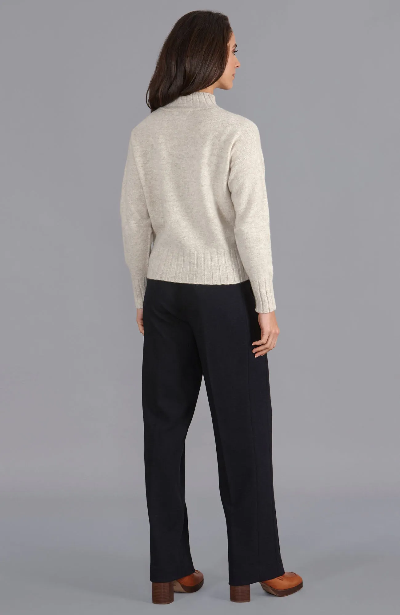 Womens Lambswool Grown On Neck Jumper